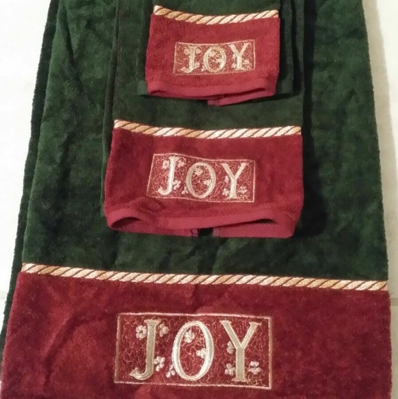 unbranded Other - 🥳🎈HOST PICK!🎈🥳   🎅 SET OF 3 CHRISTMAS "JOY" TOWELS! 🎅